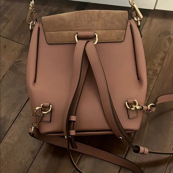 Chloe backpack - Picture 2 of 3